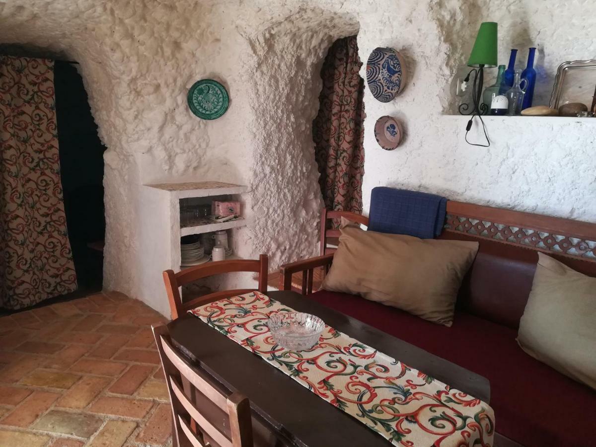 Cueva El Madrono Villa Pegalajar Bagian luar foto